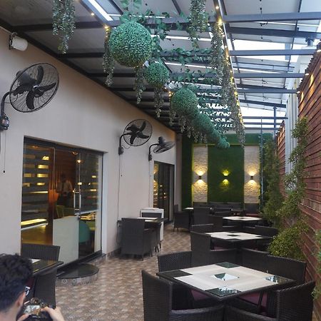 Swarg Hotel Sahiwal Dış mekan fotoğraf