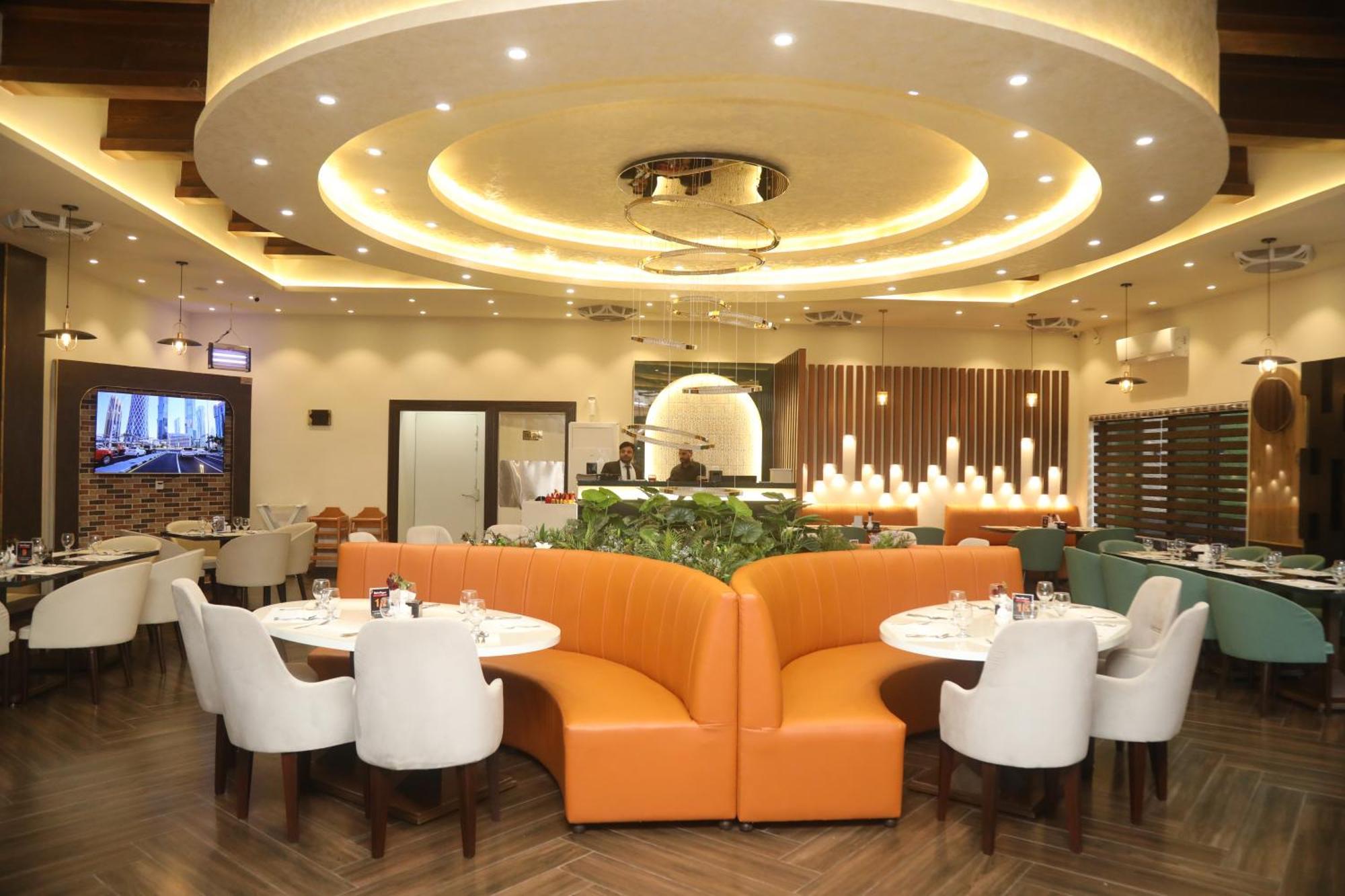 Swarg Hotel Sahiwal Dış mekan fotoğraf